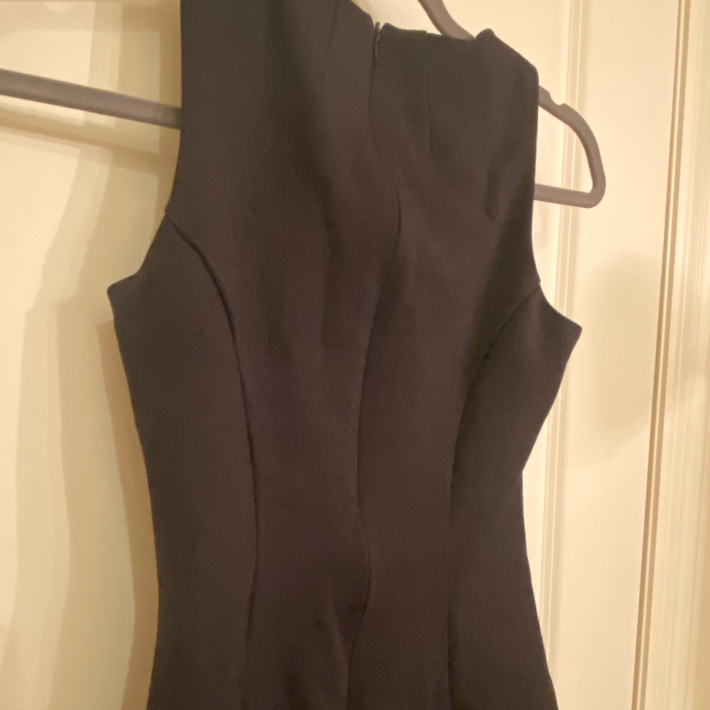 Dress - Picture 4 of 4